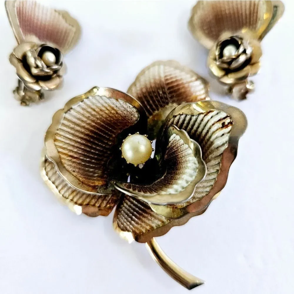 Vintage Demi Parure Gold Tone Textured Faux Pearl Rose Brooch Pin Earring Set